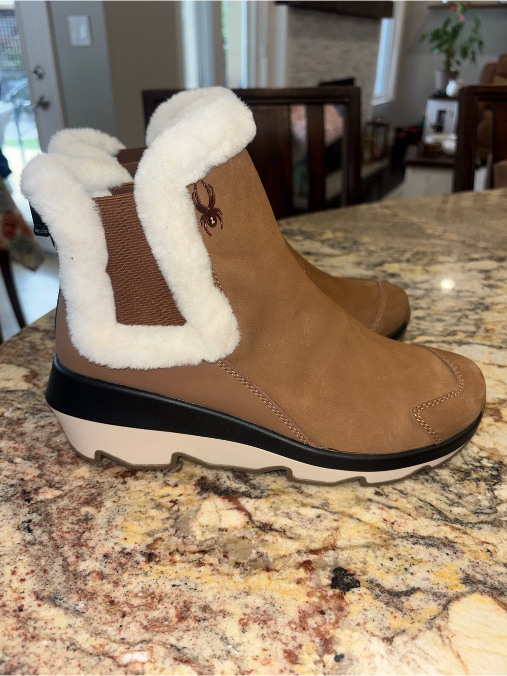 SPYDER Women’s WINTER Tan Faux-Fur Ankle Boots Sz 8.5 NEW